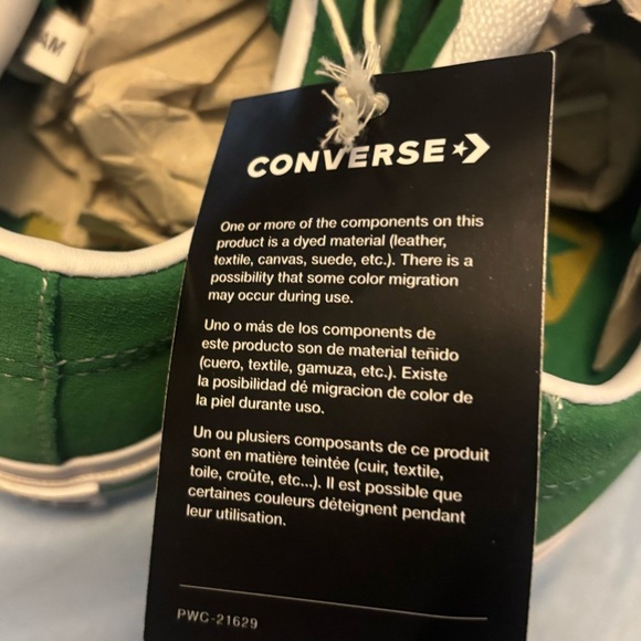 Converse One Star Pro Geeen Gold - A06645C
NWT W:7.5 M:6 - Picture 14 of 15